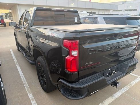 Used 2023 Chevrolet Silverado 1500 RST w/ Redline Edition AWD/4WD image 6