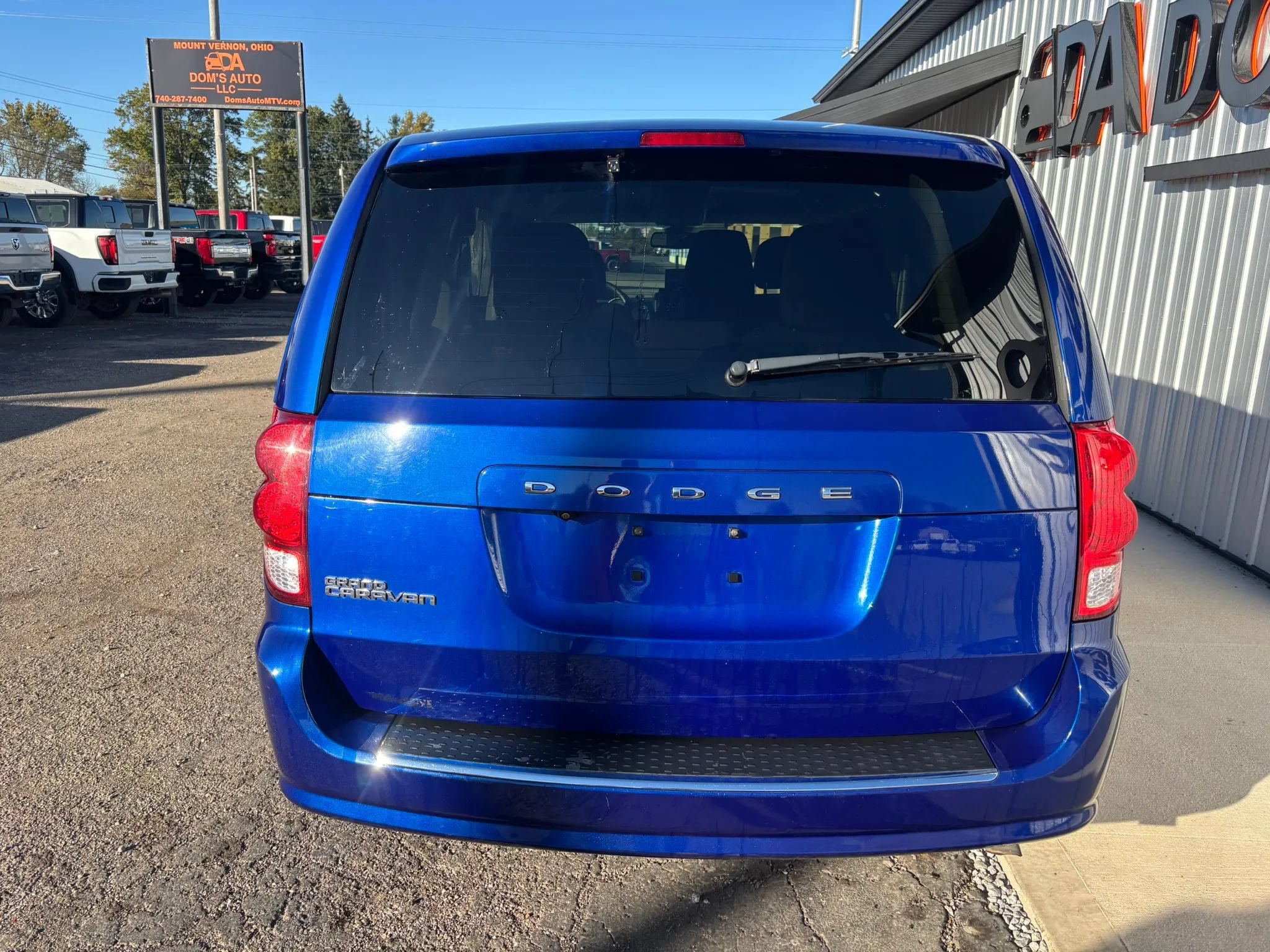 Used 2019 Dodge Grand Caravan SE FWD image 4