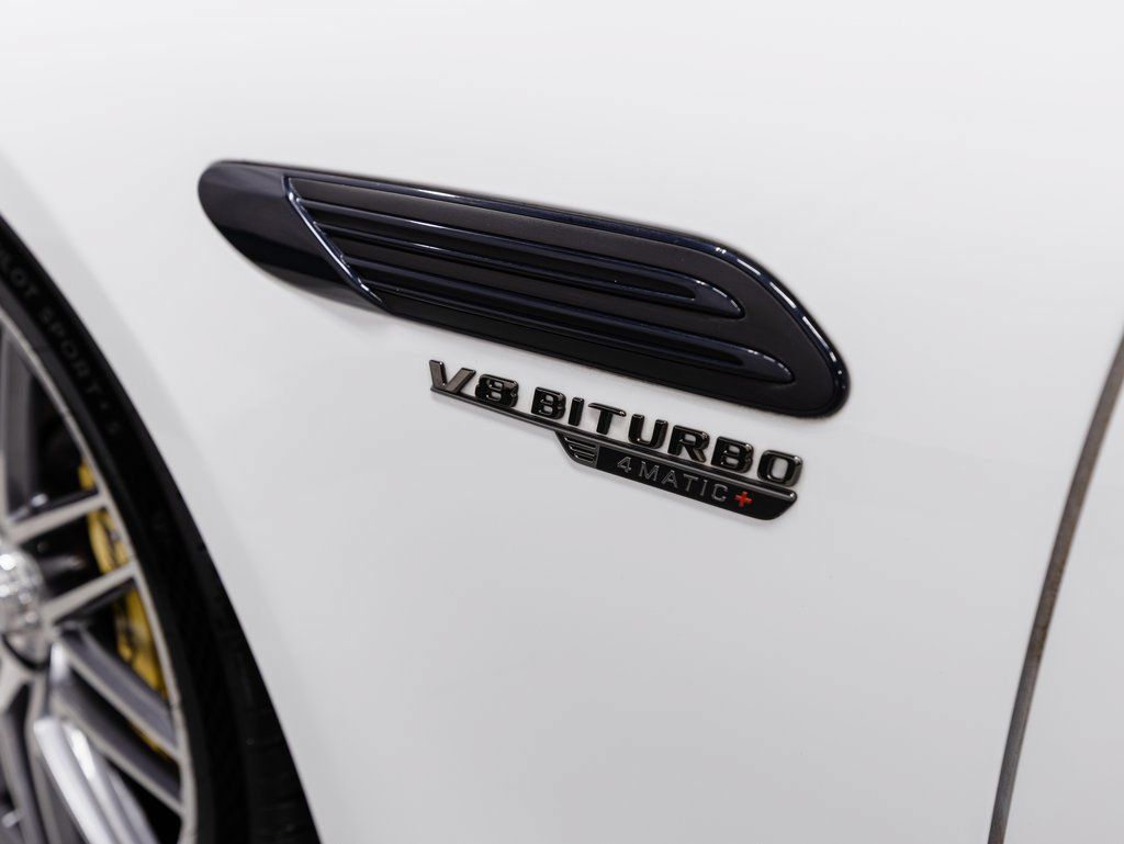 Used 2022 Mercedes-Benz SL 55 AMG 4MATIC w/ Driver Assistance Package image 42