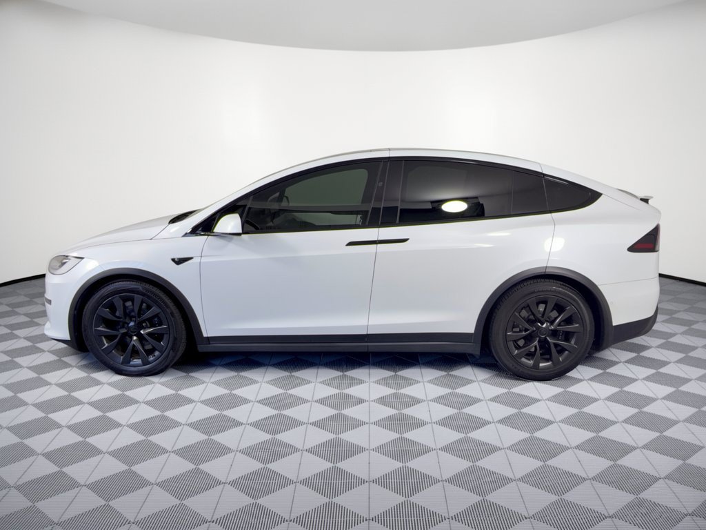 Used 2023 Tesla Model X AWD/4WD image 2