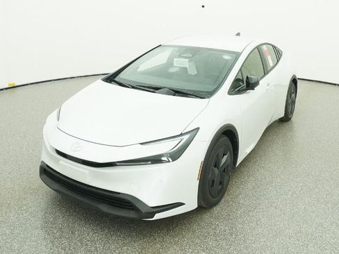 New 2026 Toyota Prius LE image 16