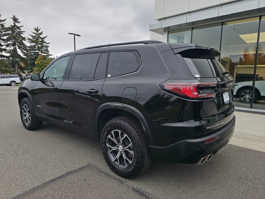 Used 2024 GMC Acadia AT4 w/ Luxury Package AWD/4WD image 5