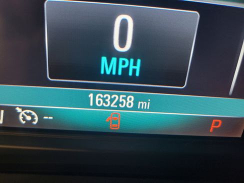 Used 2019 Buick Enclave Essence image 21