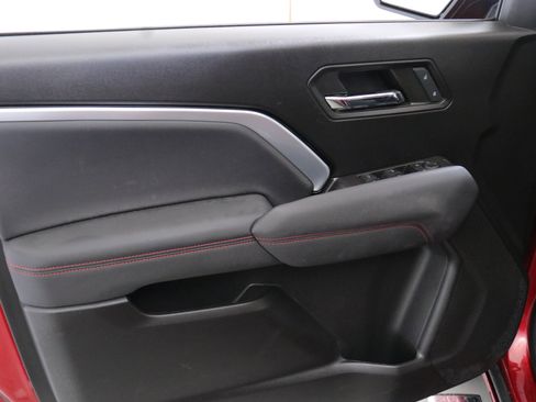 Used 2024 Chevrolet Colorado Z71 w/ Z71 Convenience Package 2 image 22