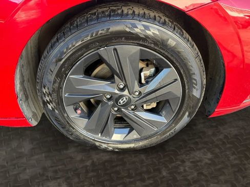 Used 2021 Hyundai Elantra SEL w/ Convenience Package image 39