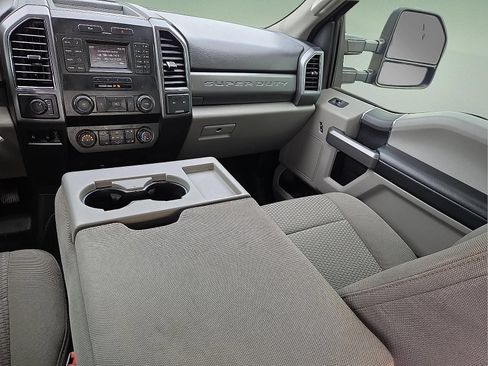 Used 2019 Ford F250 XLT AWD/4WD image 12