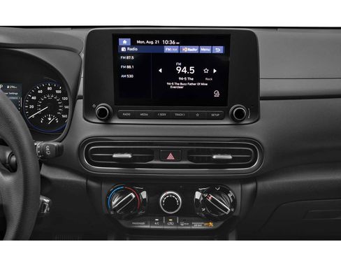 Used 2023 Hyundai Kona SE w/ Cargo Package FWD image 7