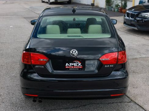 Used 2012 Volkswagen Jetta SE FWD image 5