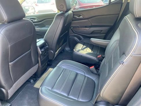 Used 2022 GMC Acadia Denali w/ Denali Ultimate Package AWD/4WD image 14
