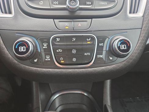 Used 2024 Chevrolet Malibu LT image 18