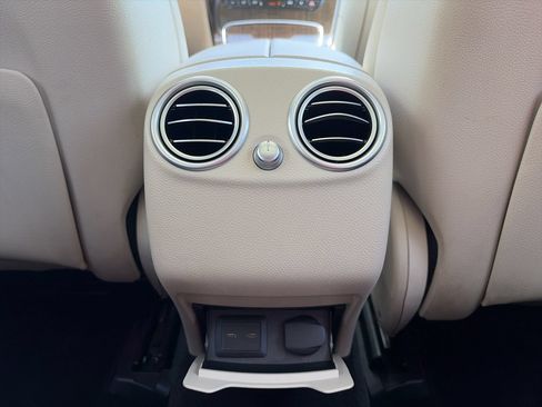 Used 2022 Mercedes-Benz GLC 300 image 29