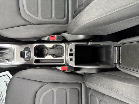 Used 2022 Jeep Renegade Latitude image 20