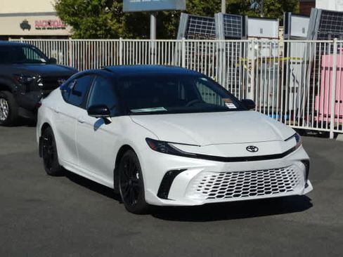 Used 2026 Toyota Camry XSE image 2