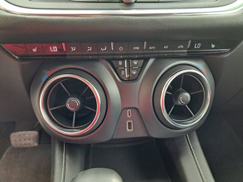 Used 2023 Chevrolet Blazer LT w/ LPO, Black Grille Bar Package AWD/4WD image 18