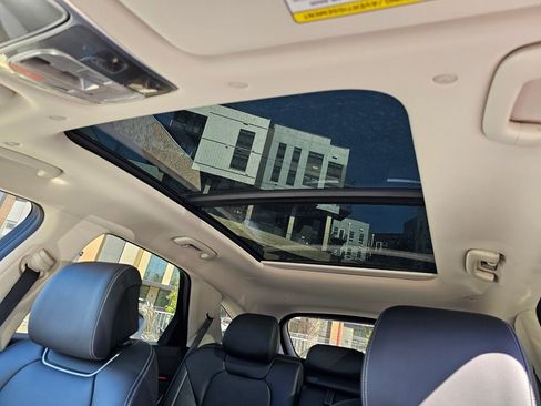 New 2026 Genesis GV70 2.5T Advanced image 10