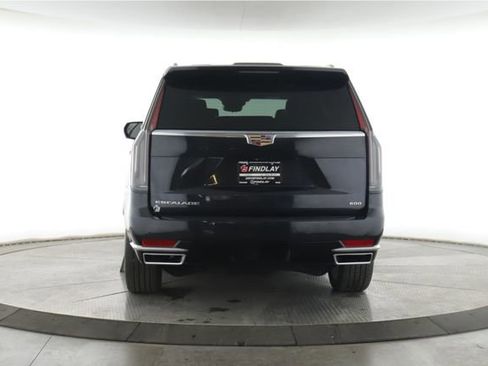 Used 2024 Cadillac Escalade Premium Luxury w/ Performance Package AWD/4WD image 12