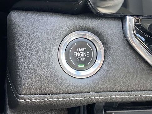 Used 2023 Chevrolet Colorado LT w/ LT Convenience Package III image 21