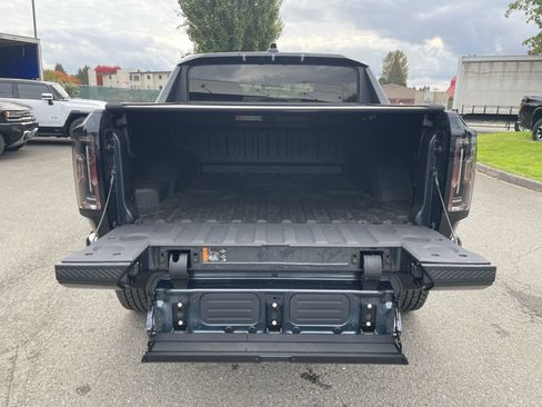 New 2026 GMC Hummer EV 4x4 Crew Cab image 60