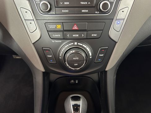 Used 2018 Hyundai Santa Fe Sport w/ 2.4L Value Package 02 image 22