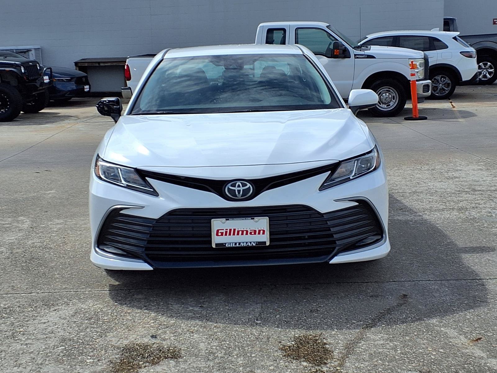 Used 2022 Toyota Camry LE FWD image 19