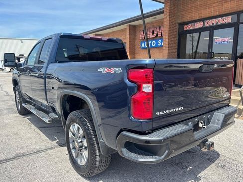 Used 2022 Chevrolet Silverado 2500 Custom w/ Custom Convenience Package AWD/4WD image 11