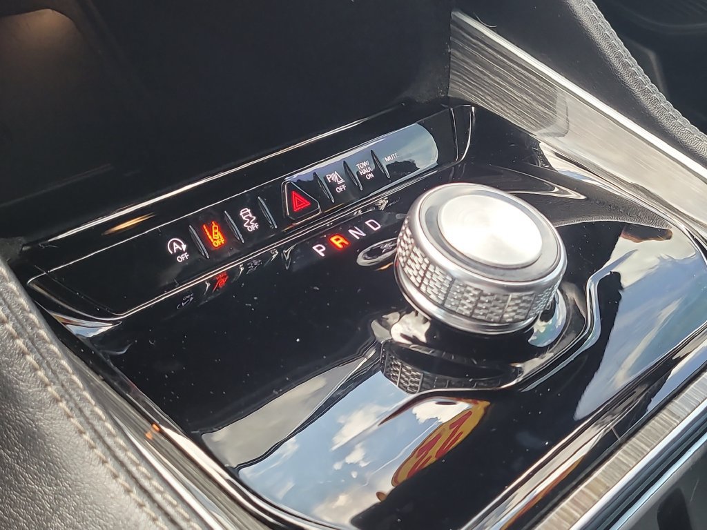 Used 2022 Jeep Wagoneer Series II RWD image 31