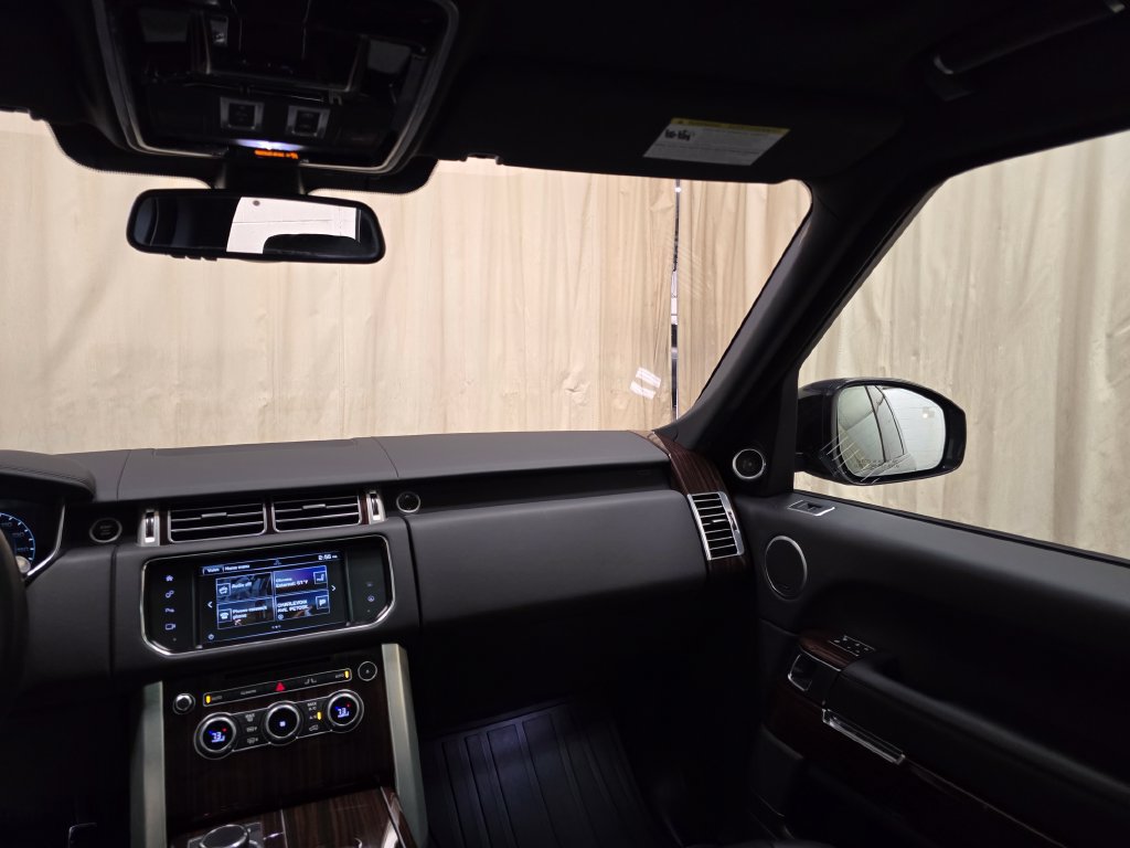 Used 2016 Land Rover Range Rover Supercharged AWD/4WD image 29