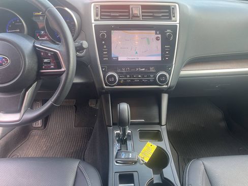Used 2018 Subaru Outback 2.5i Limited AWD/4WD image 10
