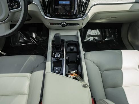 Certified 2024 Volvo S60 B5 Plus AWD/4WD image 28