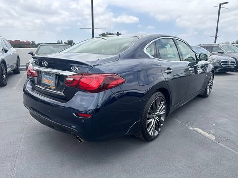 Used 2016 INFINITI Q70 3.7 RWD image 5