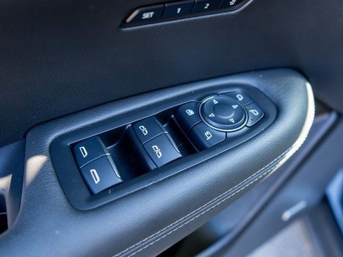 Used 2024 Cadillac XT6 Sport image 25