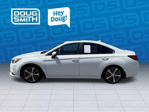 Used 2017 Subaru Legacy 2.5i Limited AWD/4WD image 2