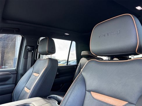 Used 2022 GMC Yukon AT4 image 12