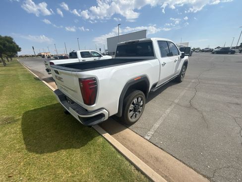 Used 2024 GMC Sierra 2500 Denali w/ Denali Reserve Package AWD/4WD image 17