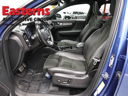 Used 2020 Volvo XC40 T5 R-Design AWD/4WD image 14