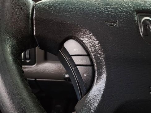 Used 2003 Dodge Ram 2500 Truck SLT image 11