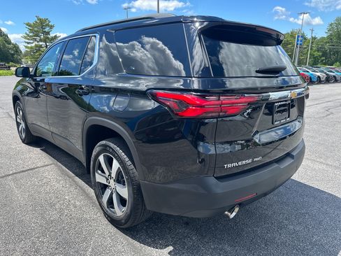Certified 2023 Chevrolet Traverse LT w/ LT Premium Package AWD/4WD image 4