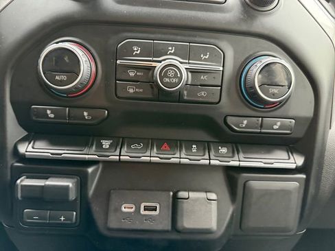 Used 2023 Chevrolet Silverado 2500 LT w/ Convenience Package image 7