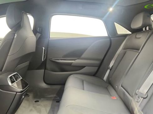 Used 2024 Lucid Air Touring AWD/4WD image 29