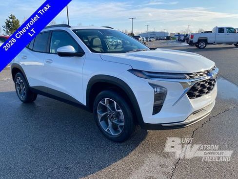 New 2026 Chevrolet Trax LT w/ Driver Confidence Package image 7