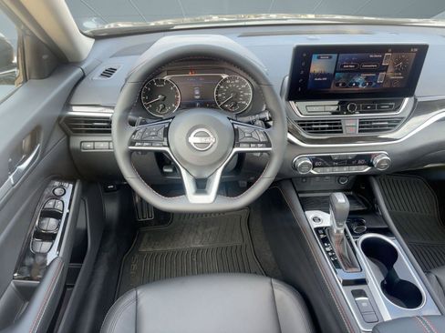 New 2025 Nissan Altima 2.5 SR w/ SR Premium Package image 27