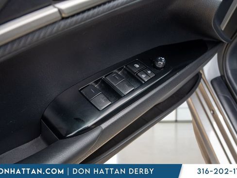 Used 2025 Toyota Camry SE FWD image 13