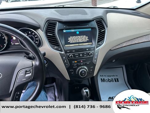 Used 2017 Hyundai Santa Fe SE image 20