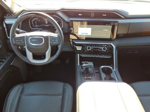 Used 2025 GMC Sierra 1500 Denali image 11
