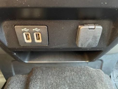 Used 2019 Ford F150 Lariat w/ Trailer Tow Package AWD/4WD image 34
