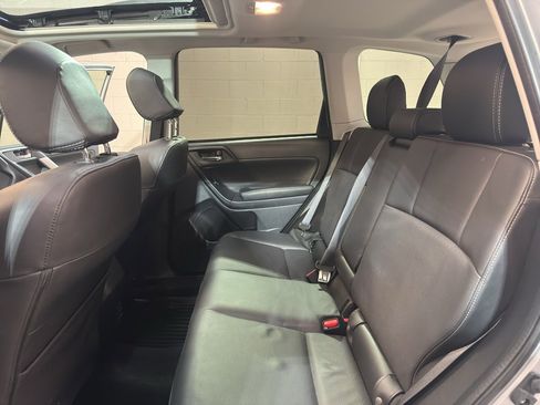 Used 2015 Subaru Forester 2.5i Limited image 29