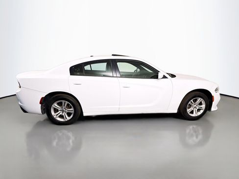 Used 2020 Dodge Charger SXT w/ Leather Interior Group image 11