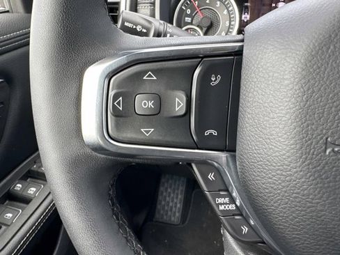 Used 2025 RAM 1500 Laramie image 26