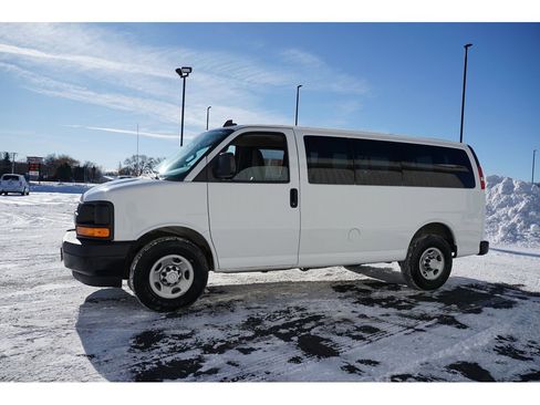 Used 2017 Chevrolet Express 2500 LS image 6