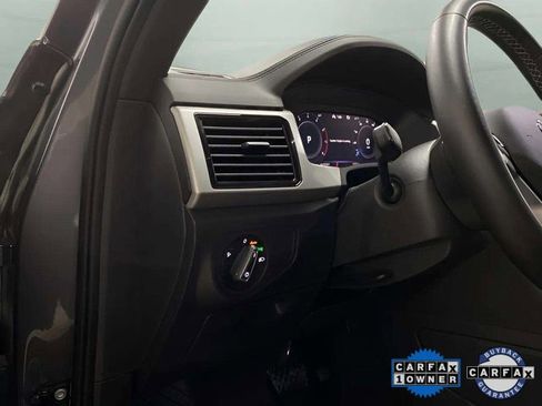 Used 2023 Volkswagen Atlas Cross Sport SE w/ Panoramic Sunroof Package image 15